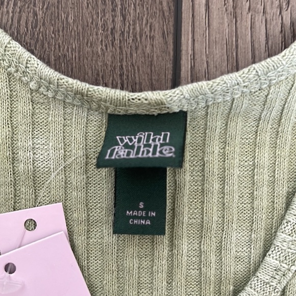 green button up tank top (brand new) - Picture 4 of 4